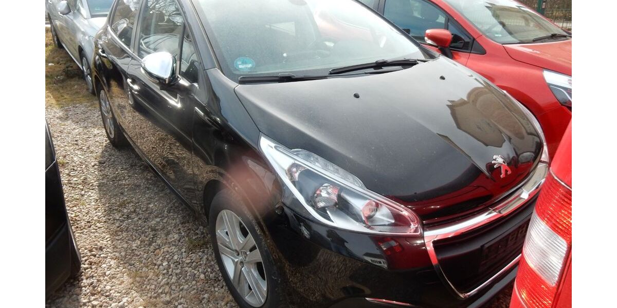 Peugeot 208 97.000 km 4.999 &euro; Chemnitz 09116