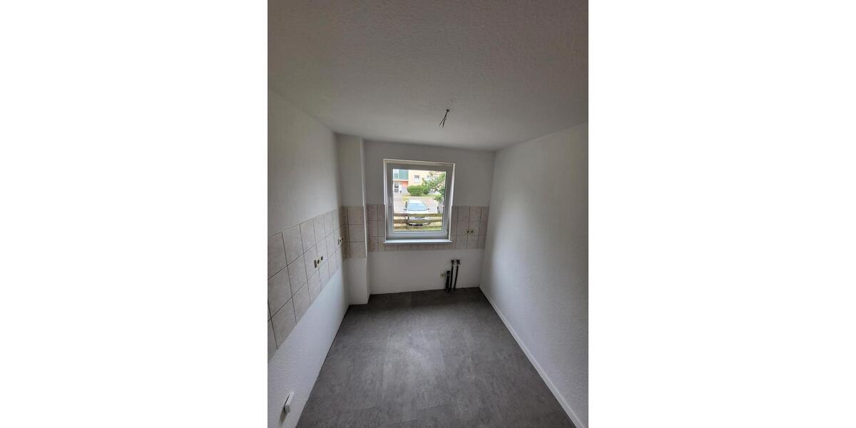 Erdgeschoßwohnung Dessau-Roßlau Dessau - 3 Zimmer, 65 m&sup2;, 490&euro; | Angebot:23356082
