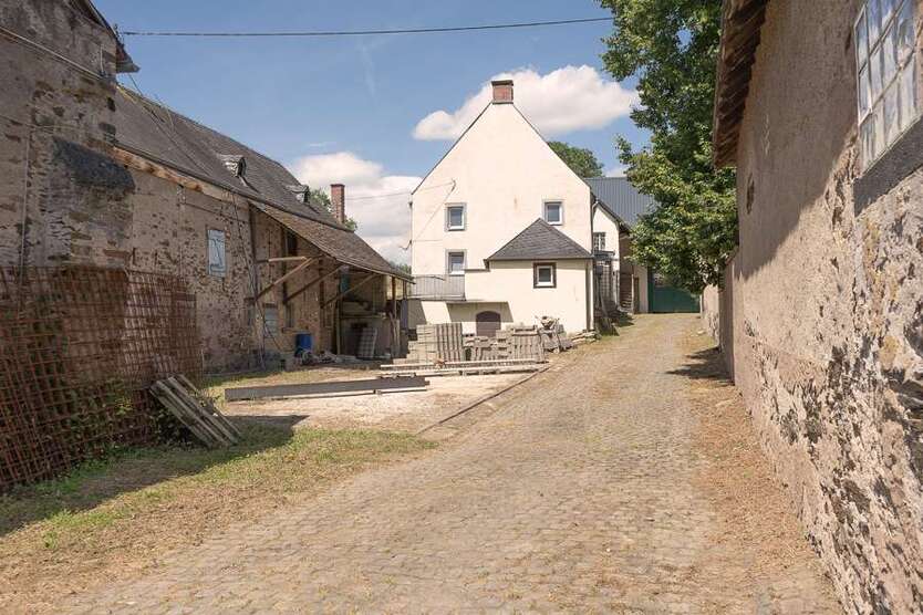 Haus zum Kaufen in Münstermaifeld 315.000 € 140 m²