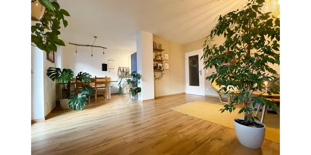 Gemütliche 3-Zimmer-Whg mit Westbalkon, Garage - provisionsfrei 3 zimmer