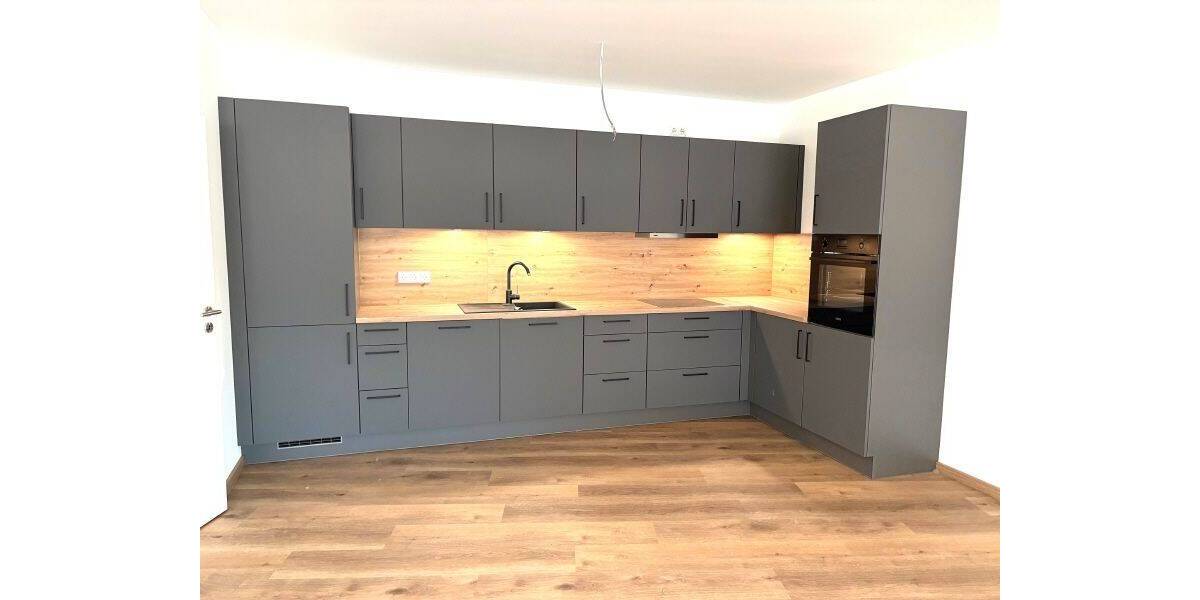 Etagenwohnung PETERSBERG BÖCKELS Böckels - 4 Zimmer, 147 m&sup2;, 1.620&euro; | Angebot:26804504