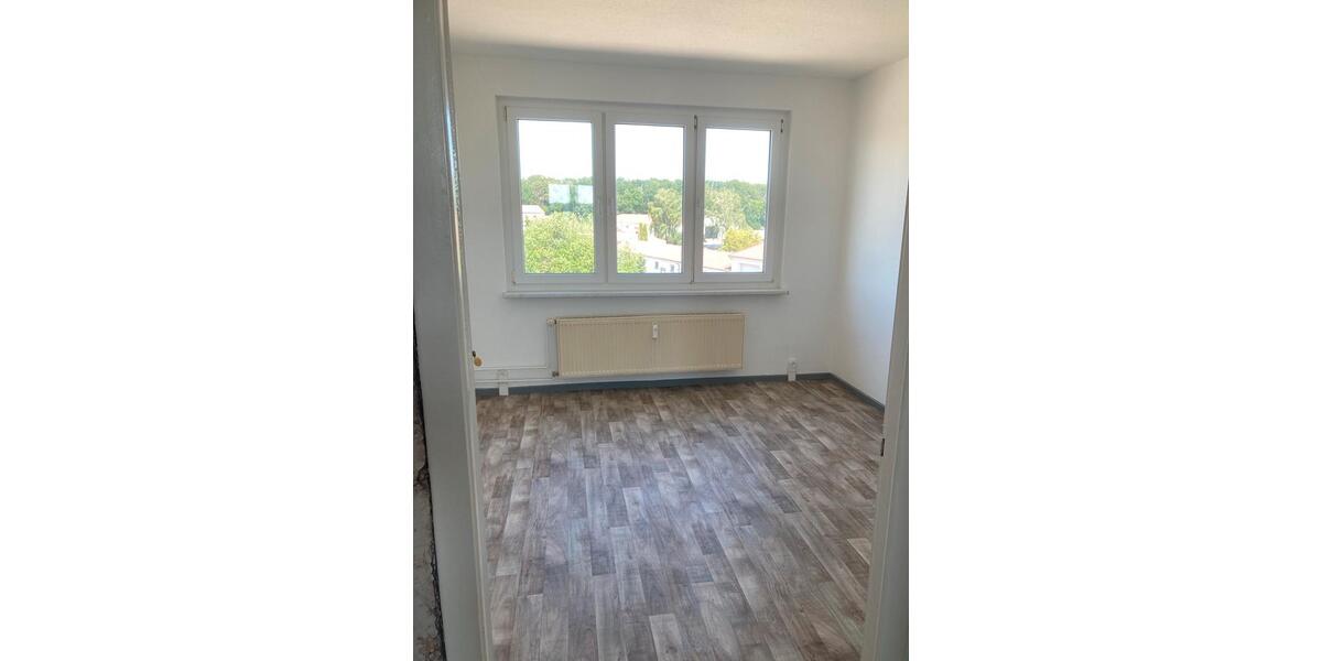 Etagenwohnung Dargun - 6 Zimmer, 105 m&sup2;, 702&euro; | Angebot:26521287