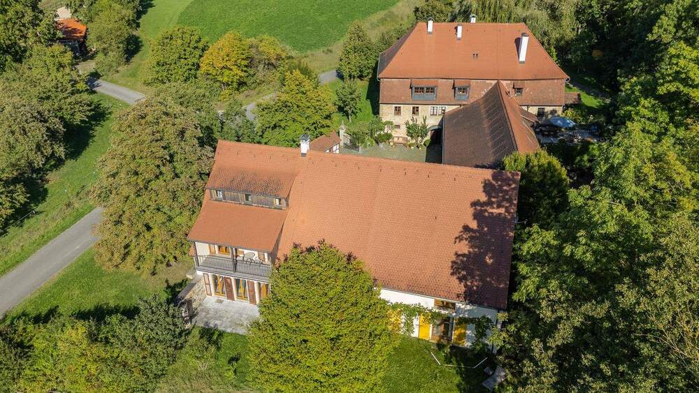 Einmaliges Anwesen nicht nur für Pferdefreunde: Die perfekte Vereinigung von Tradition und Moderne 1 zimmer