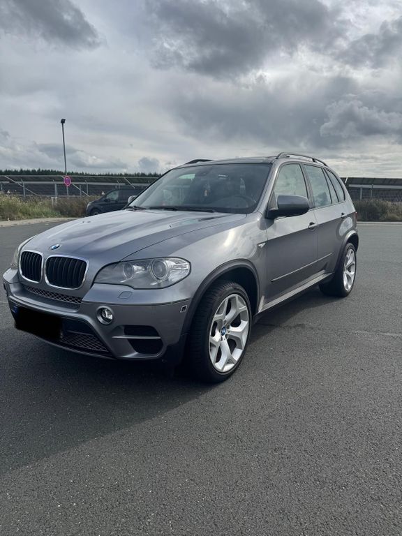 BMW X5 350.000 km 9.600 € Driedorf 35759