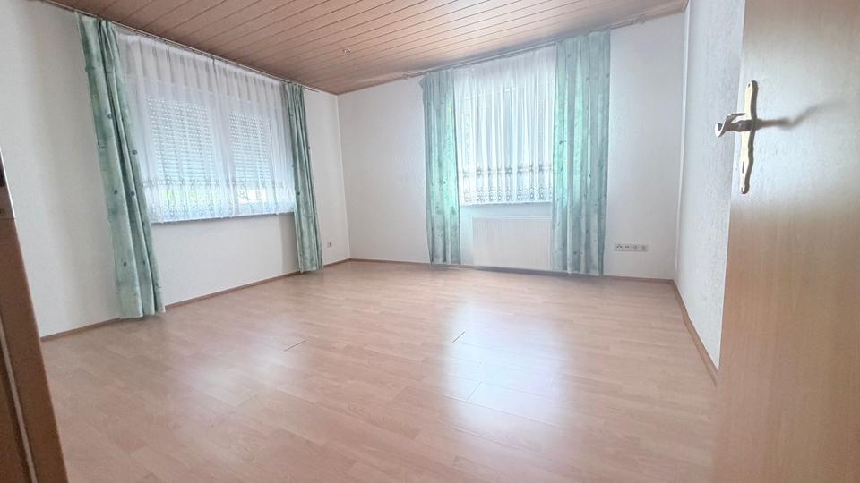 Erdgeschoßwohnung Wiesloch - 3 Zimmer, 105 m&sup2;, 1.299&euro; | Angebot:26285269