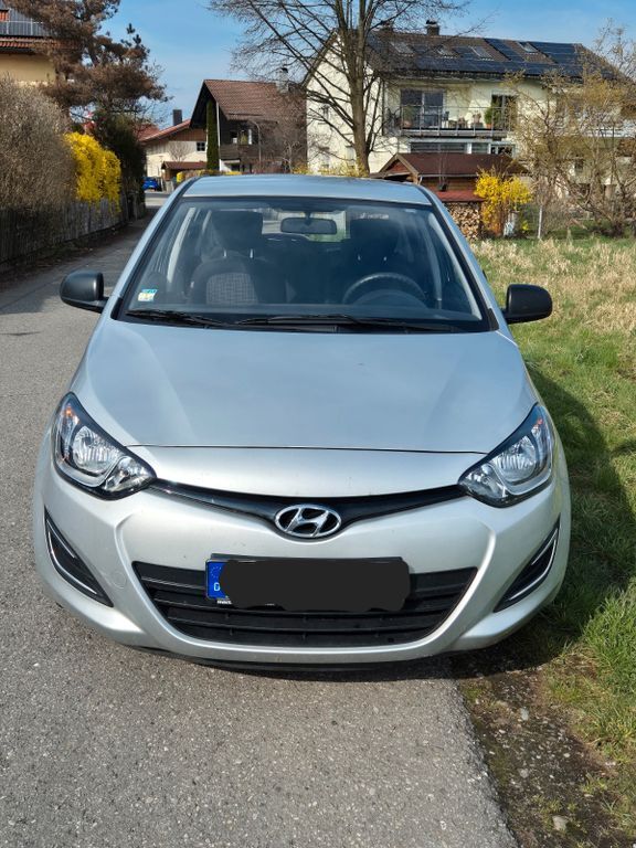 i20