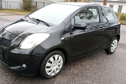 Toyota Yaris 233.000 km 1.999 &euro; Bargteheide bei Hamburg 22941
