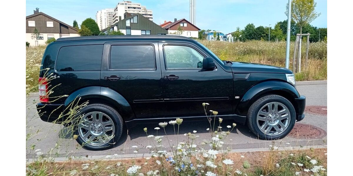 Dodge Nitro 165.000 km 11.000 &euro; Winnenden 71364