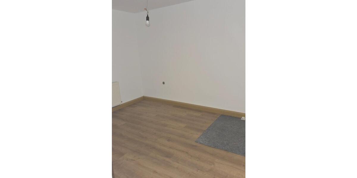 Erdgeschoßwohnung Elsterwerda - 3.5 Zimmer, 110 m&sup2;, 935&euro; | Angebot:25428298