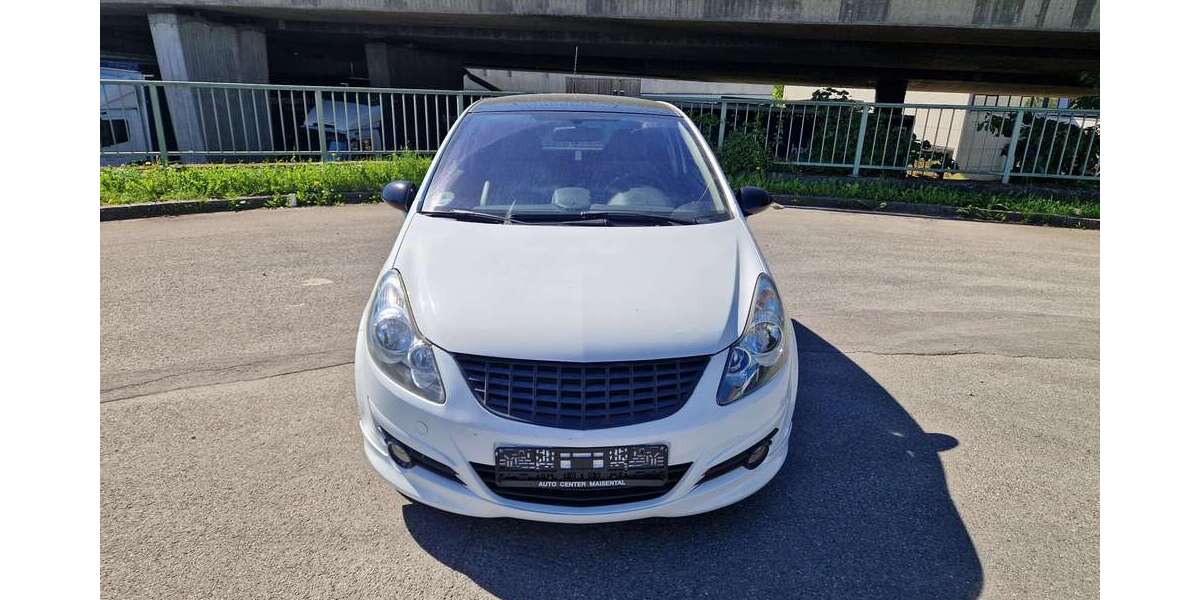 Opel Corsa 124.000 km 1.690 &euro; Reutlingen 72760