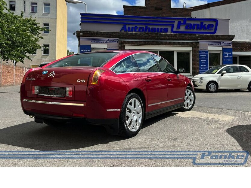 Citroen C6 Pallas*Pano*HUP*Leder*JBL*SHZ*MultiL*PDC* 157.074 km 7.480 € Berlin 13187