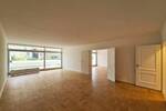 Großzügige Terrassenwohnung in direkter Rheinlage in Bayenthal