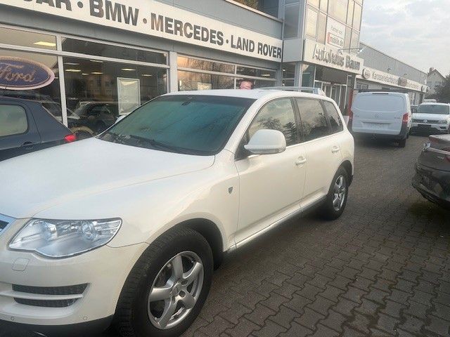 VW Touareg 210.000 km 6.900 &euro; Halle/Saale 06116