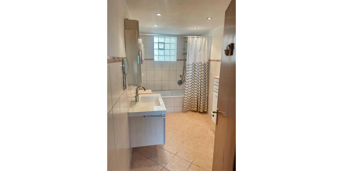 Einfamilienhaus Maßbach - 3.5 Zimmer, 135 m&sup2;, 750&euro; | Angebot:22034646