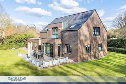 Haus zum Mieten in Westerstede 1.600 € 180 m²