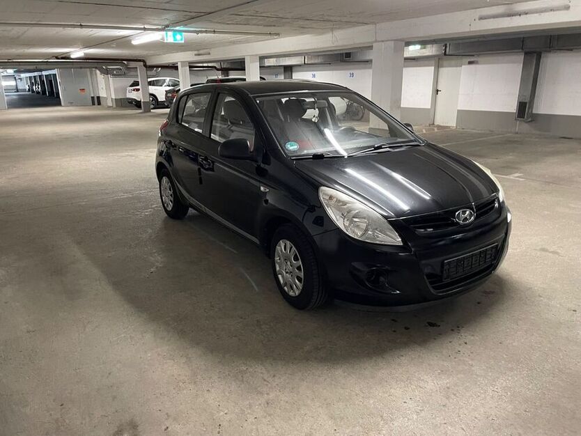 i20