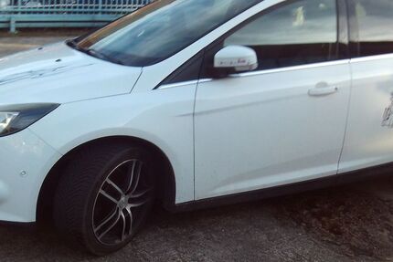 Ford Focus 121.860 km 4.400 &euro; Mömlingen 63853