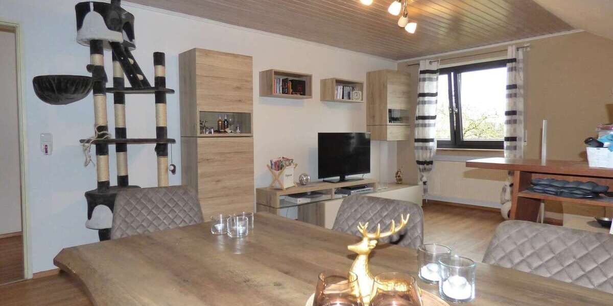 Etagenwohnung Gunzenhausen - 4 Zimmer, 100 m&sup2;, 700&euro; | Angebot:25613959