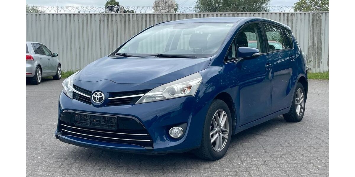 Toyota Verso 225.000 km 4.400 &euro; Bremen 28197