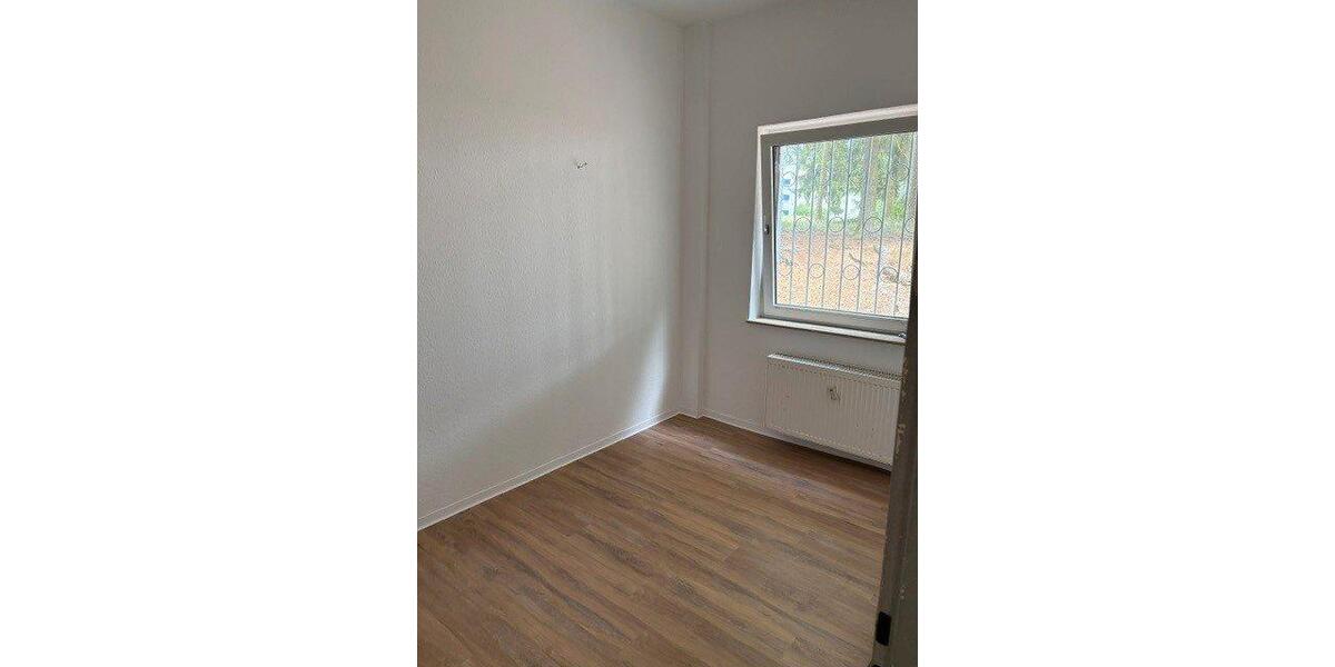 Erdgeschoßwohnung Stadtallendorf - 6 Zimmer, 66 m&sup2;, 119.000&euro; | Angebot:27259383