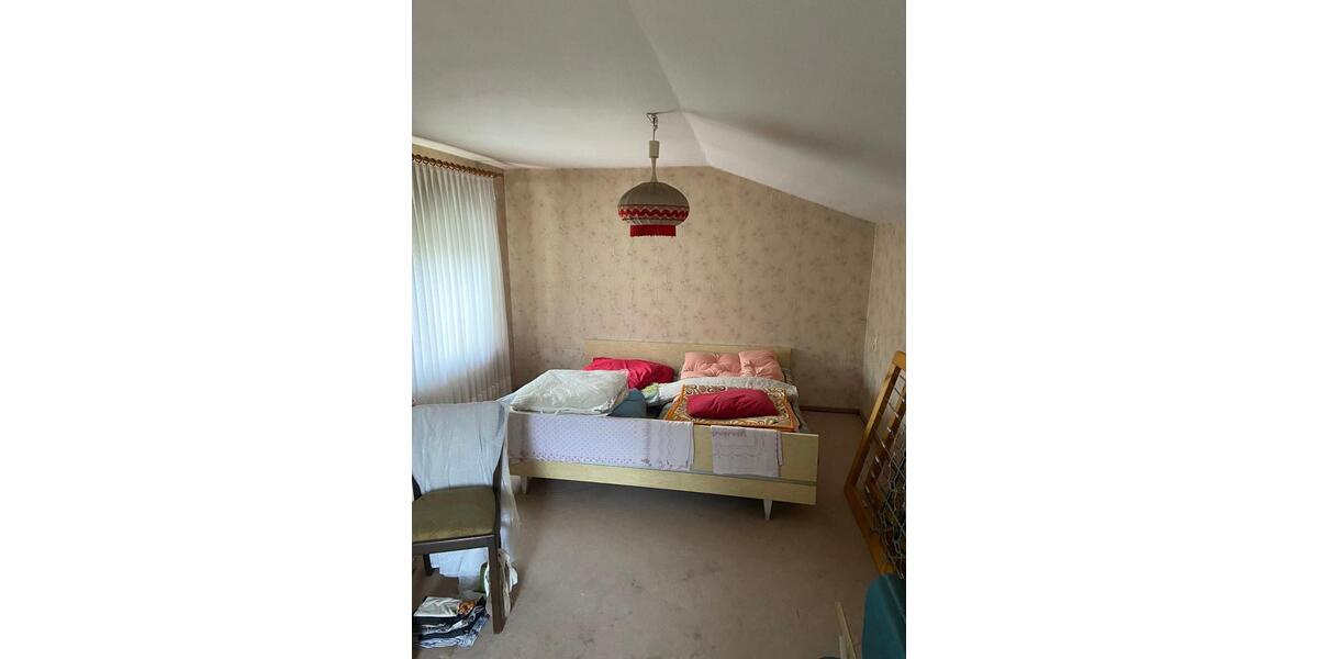 Einfamilienhaus Morsbach - 9 Zimmer, 180 m&sup2;, 130.000&euro; | Angebot:26803541