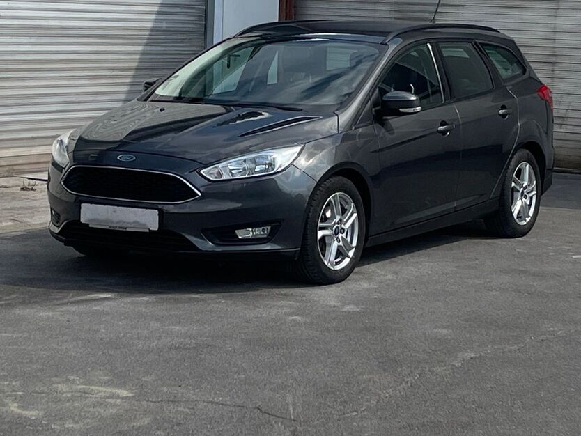 Ford Focus 148.000 km 6.250 € Neumünster 24539