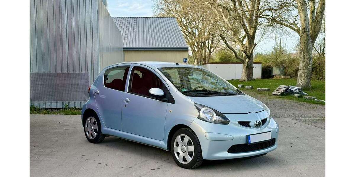 Toyota Aygo 145.000 km 1.999 &euro; Dreieich 63303