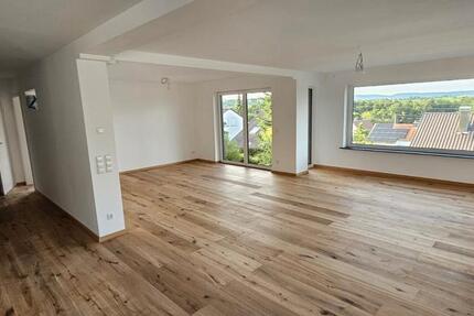 Wohnung Backnang - 3 Zimmer, 106 m&sup2;, 1.300&euro; | Angebot:26084864