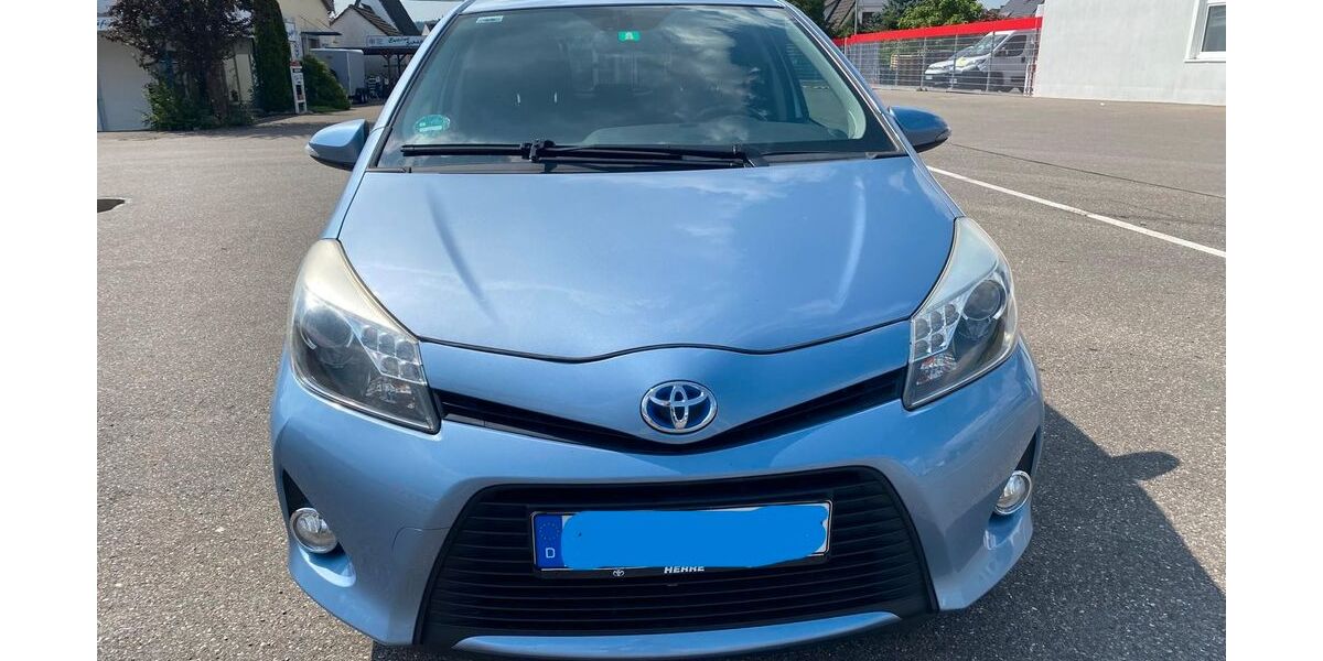 Toyota Yaris 82.168 km 9.790 &euro; Singen 78224