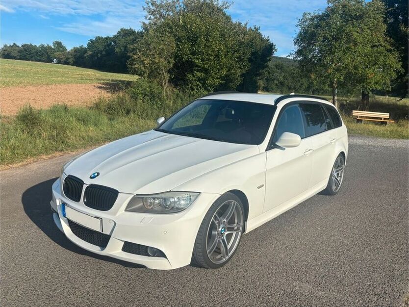 320