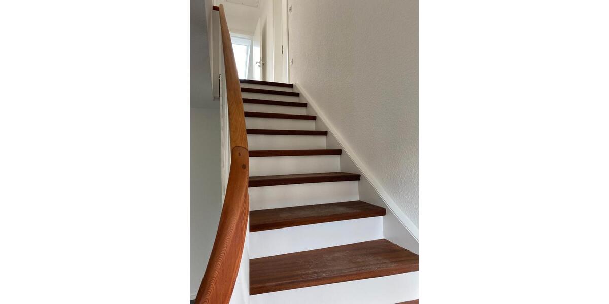 Einfamilienhaus Bergen - 5 Zimmer, 120 m&sup2;, 1.350&euro; | Angebot:26202206
