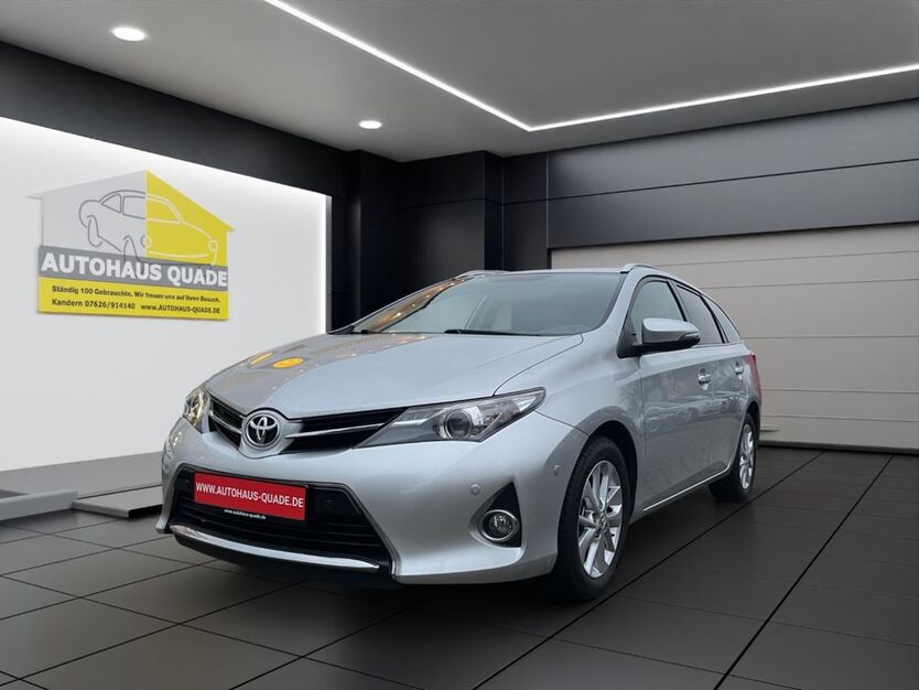 Toyota Auris 99.800 km 13.999 € Kandern 79400
