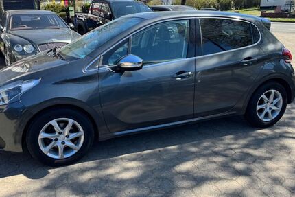 Peugeot 208 248.000 km 4.500 &euro; Stelle 21435
