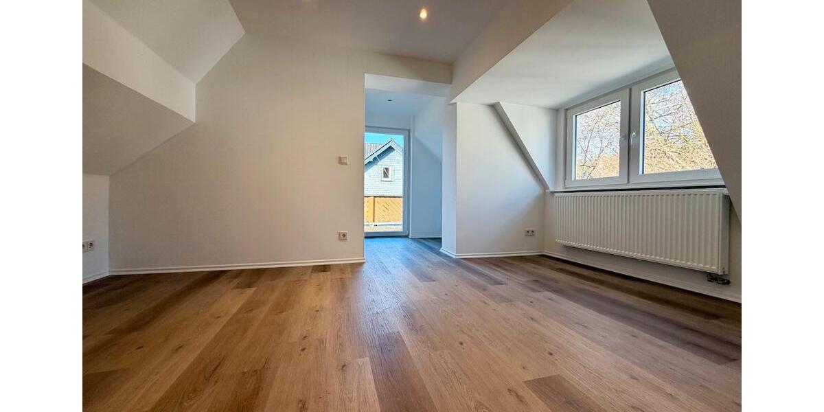 Etagenwohnung Siegen Kaan-Marienborn - 5 Zimmer, 122 m&sup2;, 1.000&euro; | Angebot:26005610