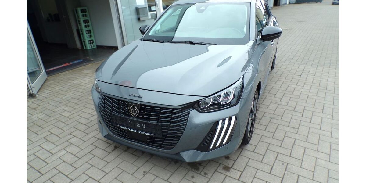 Peugeot 208 20.347 km 16.890 &euro; Bocholt-Barlo 46397