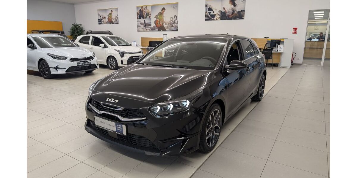 Kia ceed / Ceed 13.992 km 27.490 &euro; Landau 76829