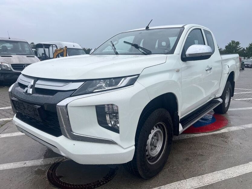 L200