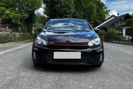 VW Golf 318.000 km 5.200 &euro; Nürnberg 90439