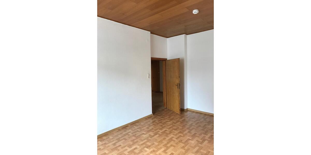 Etagenwohnung Gießen - 4 Zimmer, 92 m&sup2;, 920&euro; | Angebot:26177694