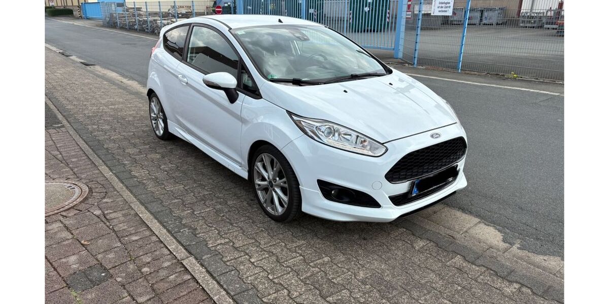 Ford Fiesta 152.000 km 4.999 &euro; Boffzen 37691