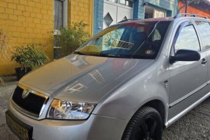 Skoda Fabia 140.000 km 2.450 &euro; Dortmund 44263