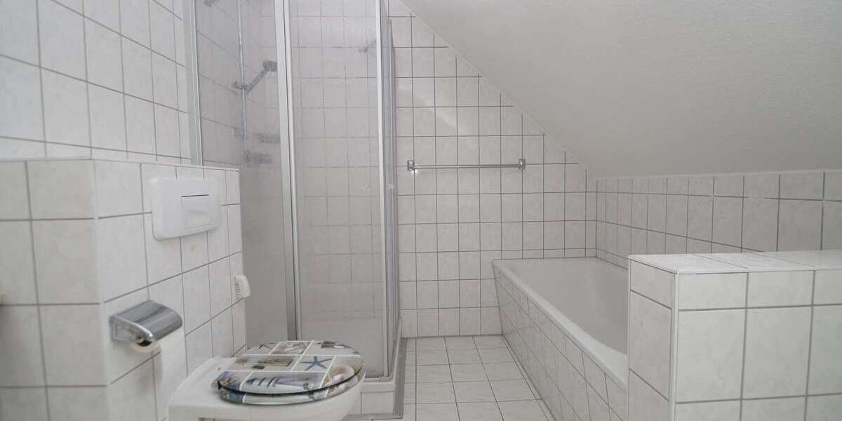 Familien aufgepasst! Renovierte Doppelhaushälfte mit Keller + Stellplatz nahe Halle (Saale)! 4 zimmer