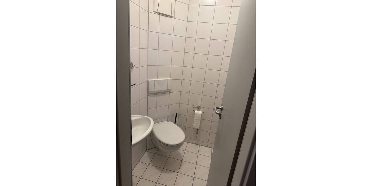 Etagenwohnung Vaihingen an der Enz - 3 Zimmer, 80 m&sup2;, 1.075&euro; | Angebot:26318503