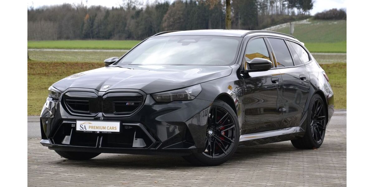 BMW M5 8.000 km 125.490 &euro; POCKING 94060