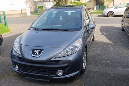 Peugeot 207 129.934 km 4.250 &euro; Troisdorf 53840