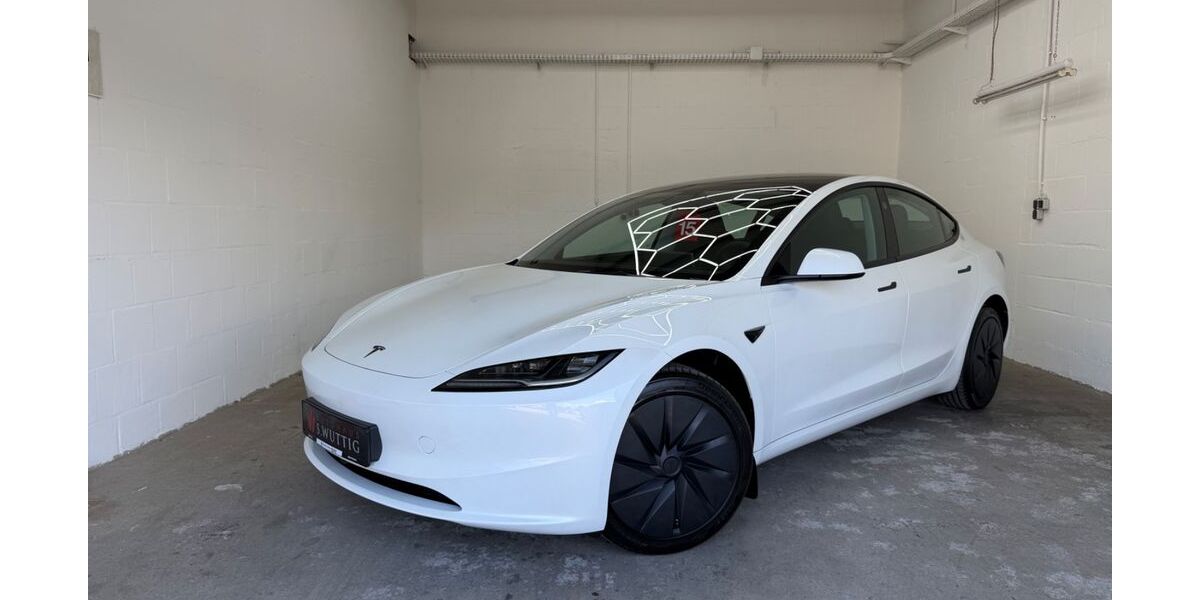 Tesla Model 3 8.000 km 40.890 &euro; Bad Langensalza 99947