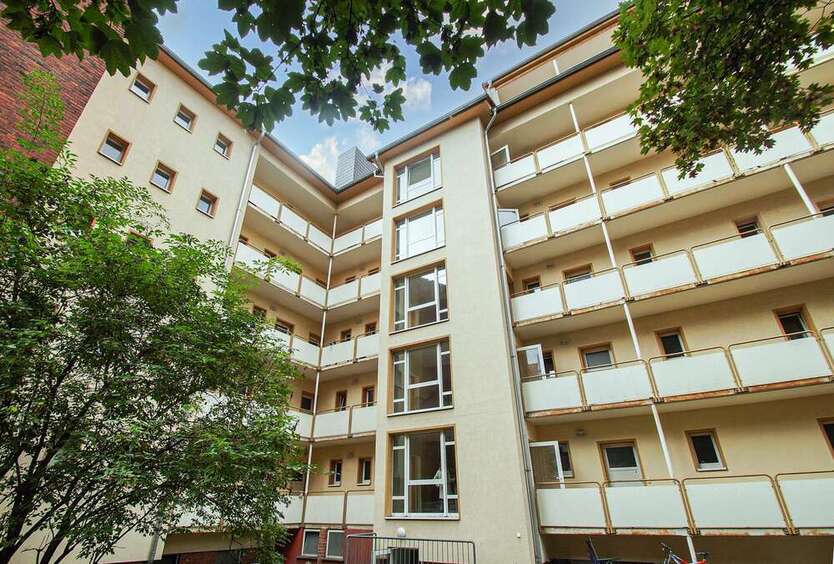 Provisionsfrei! 2-Zi.-Wohnung mit Wintergarten im Herzen von Erfurt! fast 5% Rendite möglich 2 zimmer