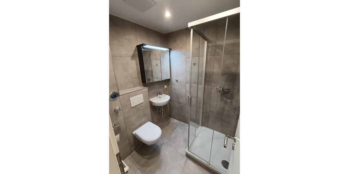 Dachgeschoßwohnung Waldkraiburg - 3 Zimmer, 74 m&sup2;, 740&euro; | Angebot:25568560