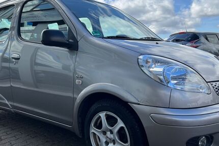 Toyota Yaris 197.999 km 2.499 &euro; Morbach 54497