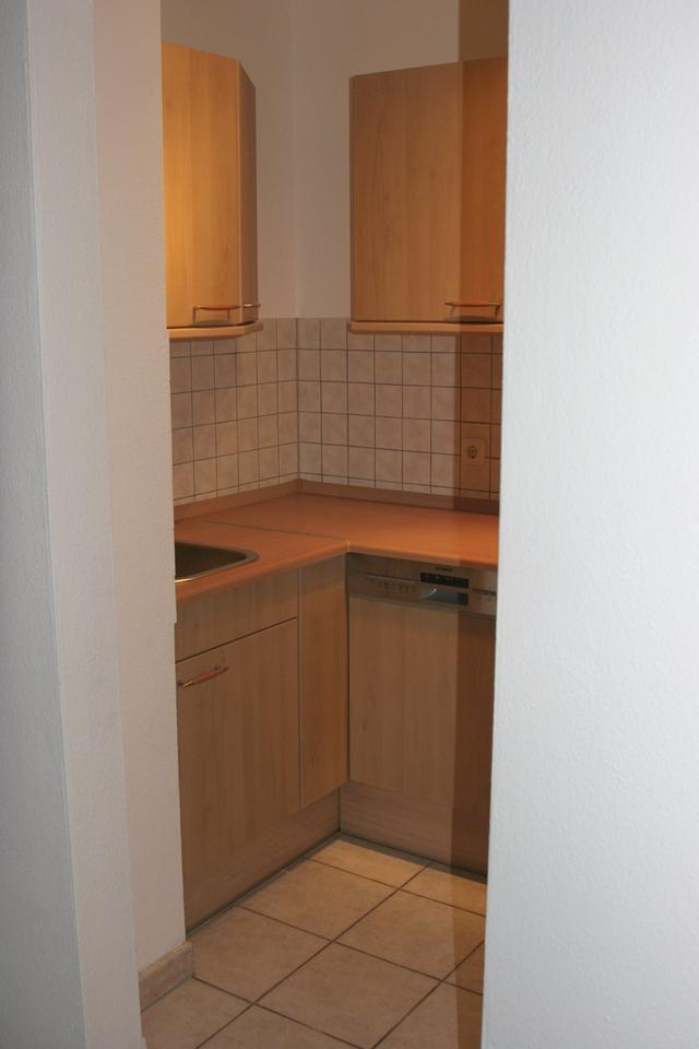 Helle 1-Zimmer Erdgeschoss-Wohnung mit Terrasse